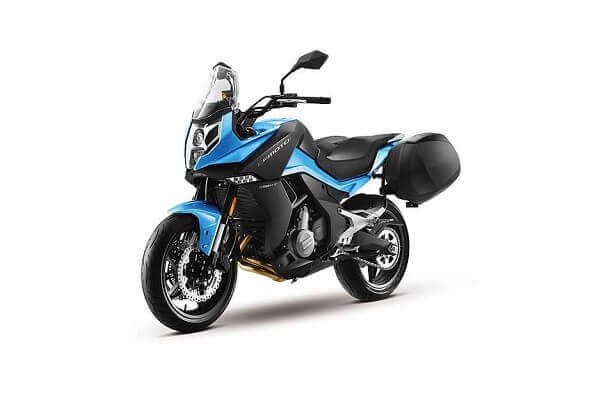 Ce atuuri ofera motocicleta CF Moto 650MT?